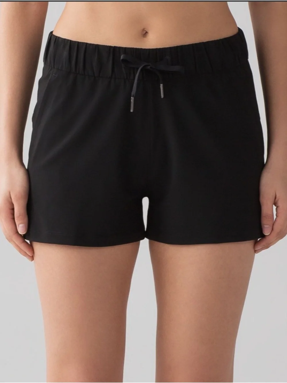 Lululemon On The Fly‎ Short *Woven *2.5